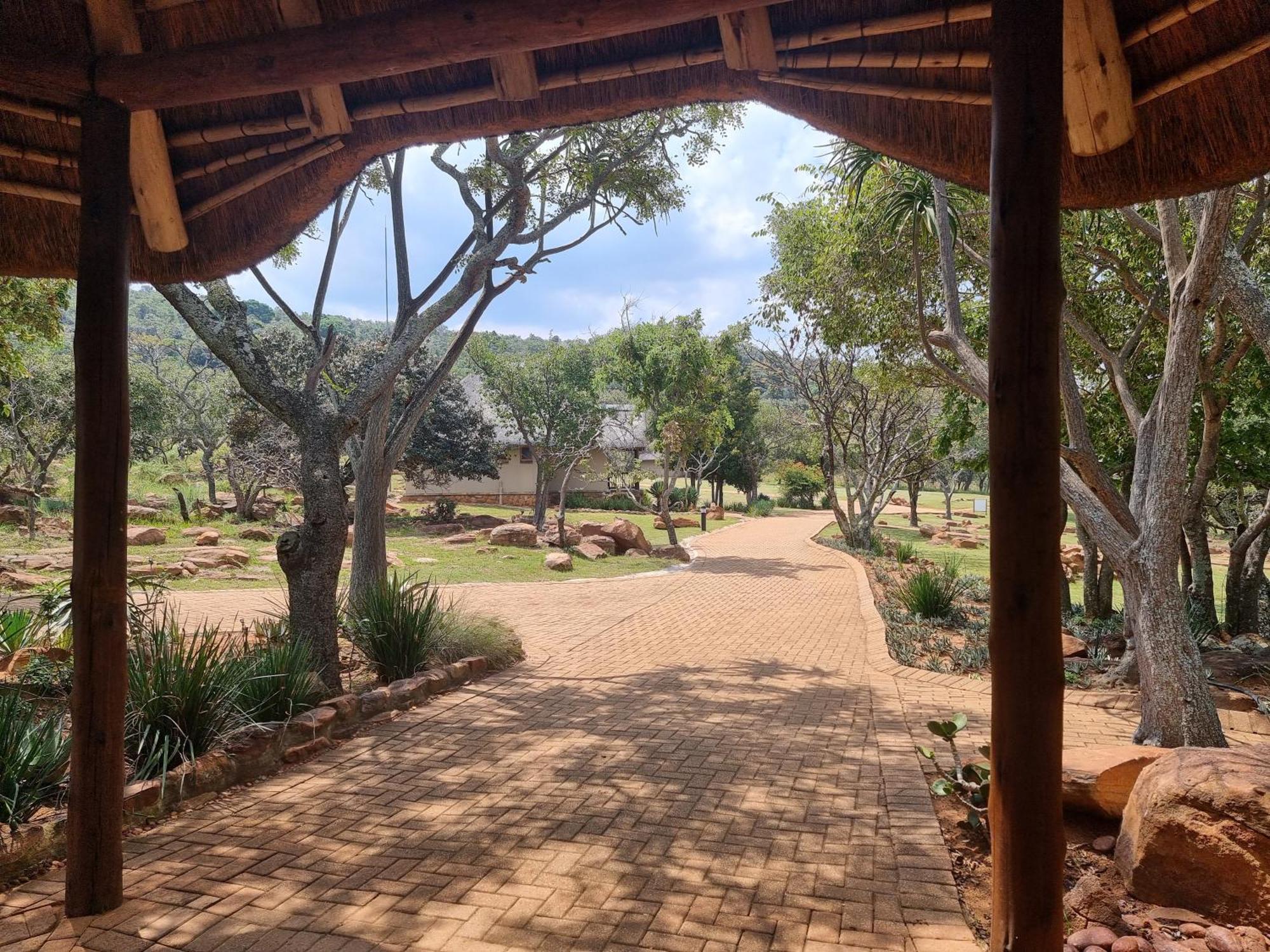 Matingwe Lodge Hartbeestfontein Exterior foto